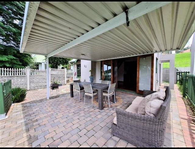 2 BEDROOM SIMPLEX SOLD IN CAVERSHAM GLEN